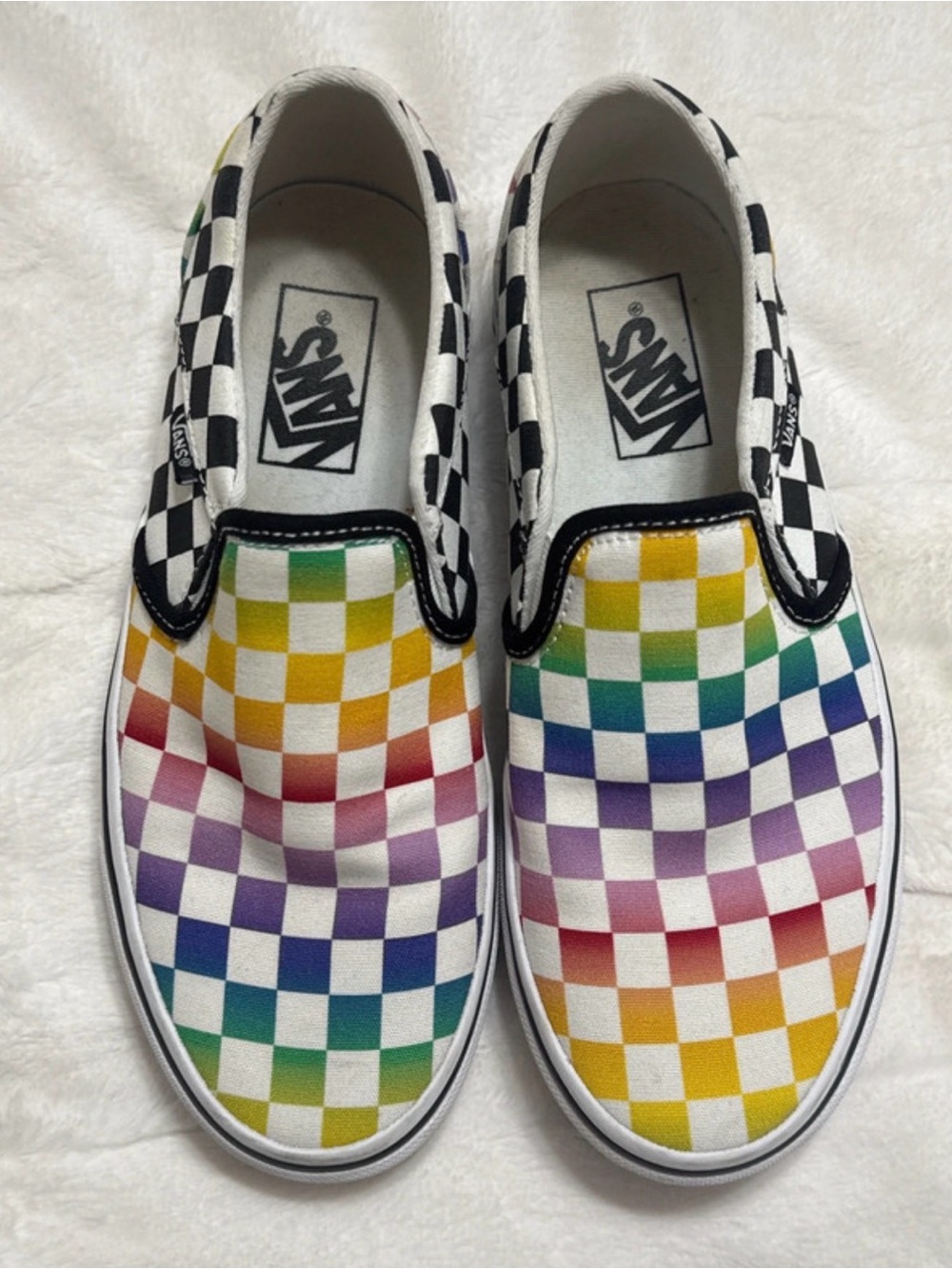 Vans Asher Slip-On (or Classic Slip-On) in Rainbow Checkerboard. Size US 7 1/2